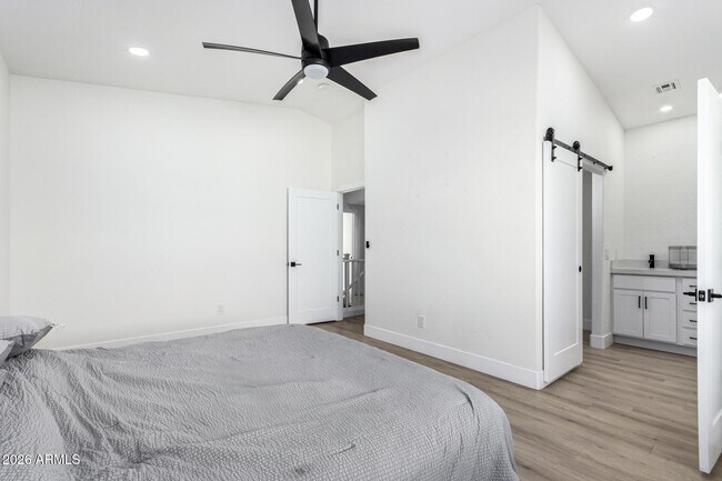Building Photo - 3034 N 39th St