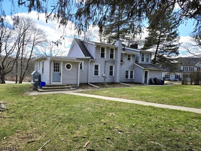 Building Photo - 51 Carrell Rd