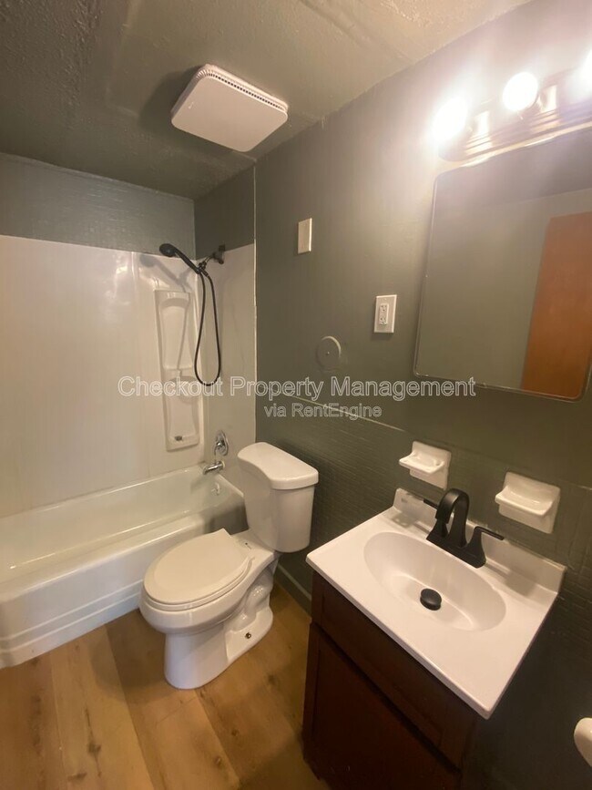 Building Photo - 3725 Morgan Ford Rd