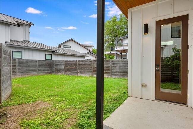 Building Photo - 108 Tillery St