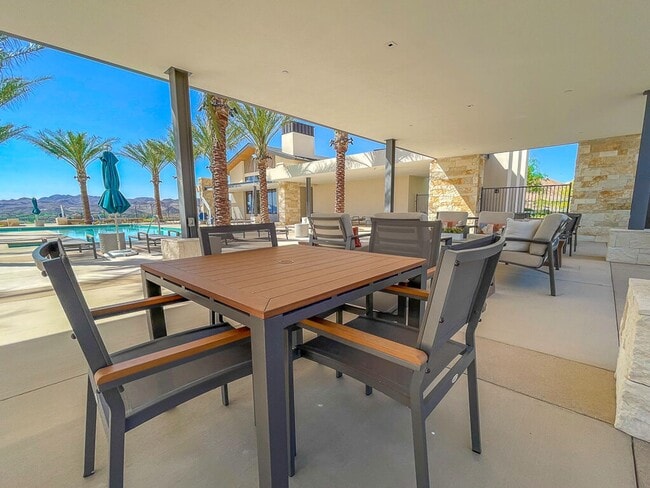 Building Photo - SINGLE STORY HOME IN GATED DEL WEBB AT LAK...