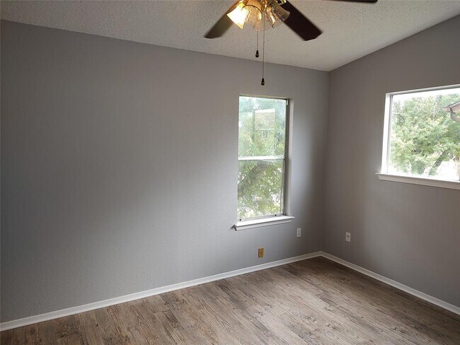 Building Photo - 6014 Westcreek Dr
