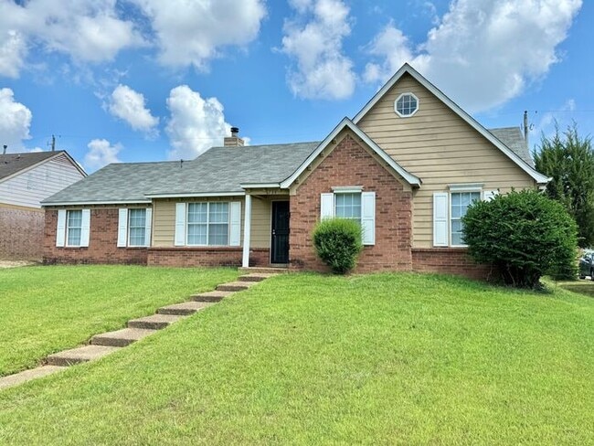 Building Photo - 6734 State Line Rd