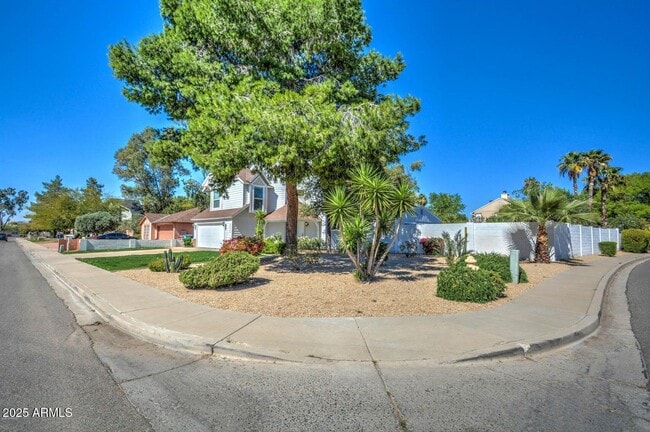 Building Photo - 4834 E Hillery Dr