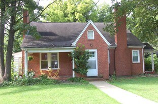 Building Photo - 815 W Johnson St