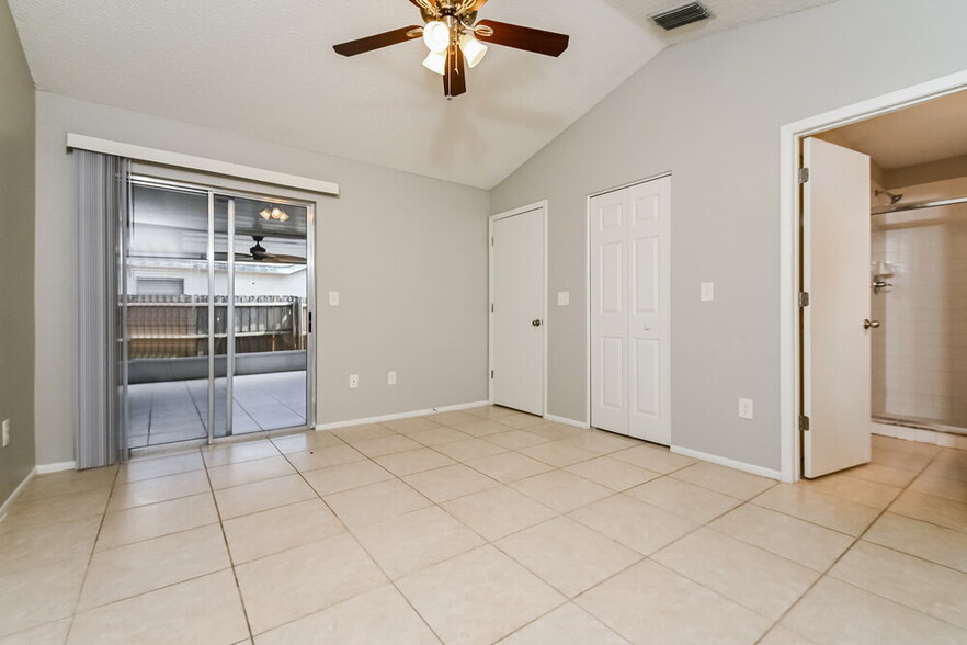Building Photo - 13656 Laraway Dr