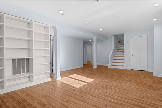 Building Photo - 1407 Leegate Rd NW