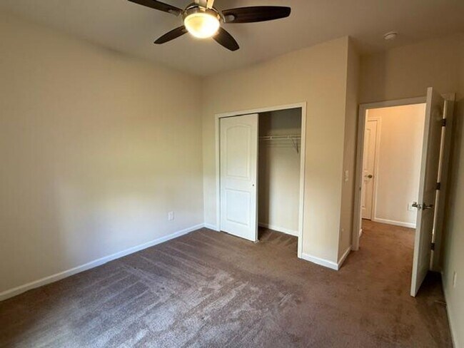 Building Photo - 1009 Magnolia Blossom Ln