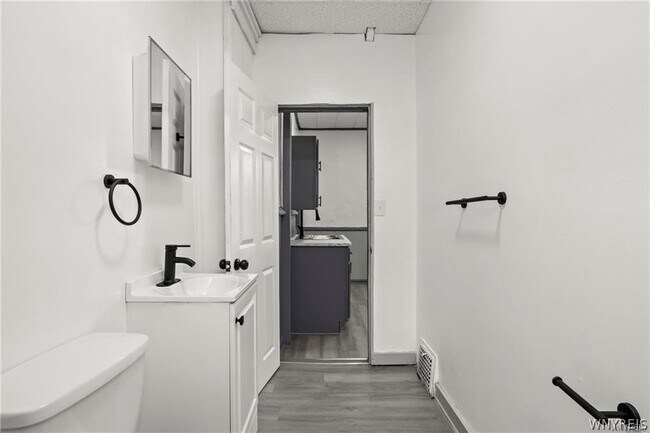 Building Photo - 385 Seventh St