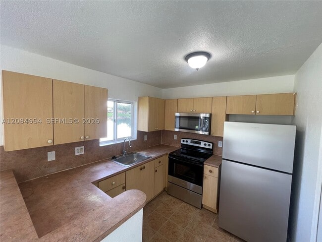 Building Photo - 1251 SE 31st Ct
