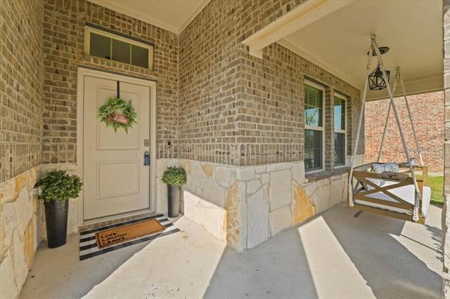 Building Photo - 287 Thoroughbred St