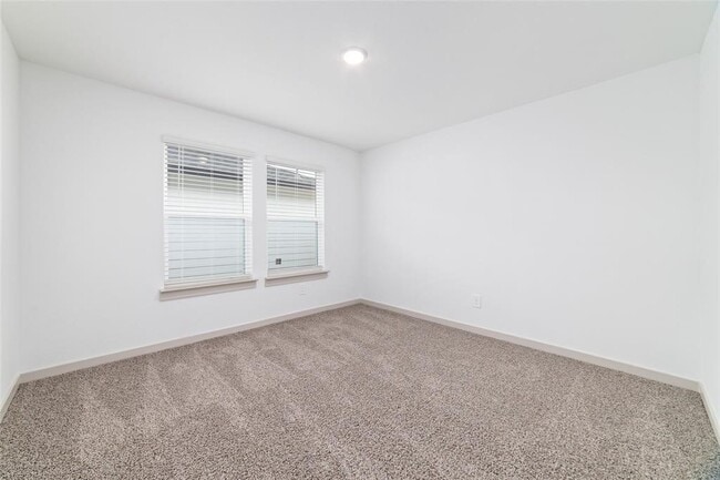 Building Photo - 7207 Sunbreeze Ln