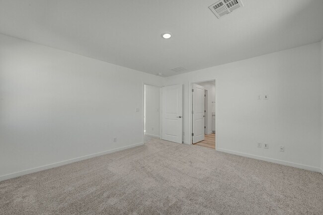 Building Photo - 8484 W Agate Ave