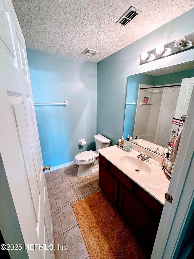 Building Photo - 197 Jardin De Mer Pl