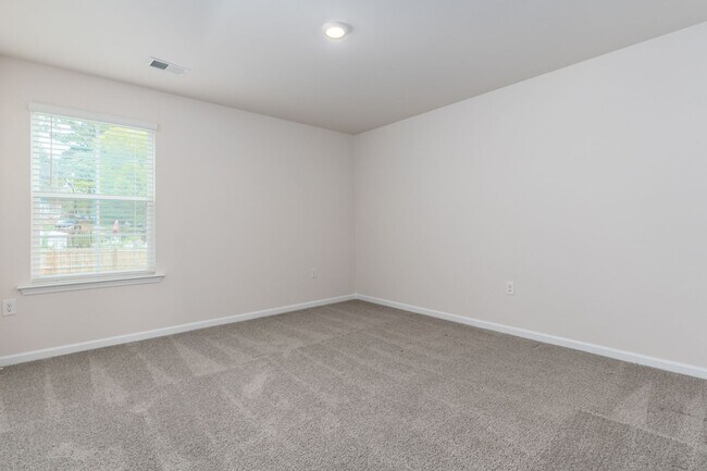 Building Photo - 242 Carrington Dr