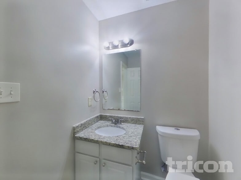 Building Photo - 7401 Fallow Ln