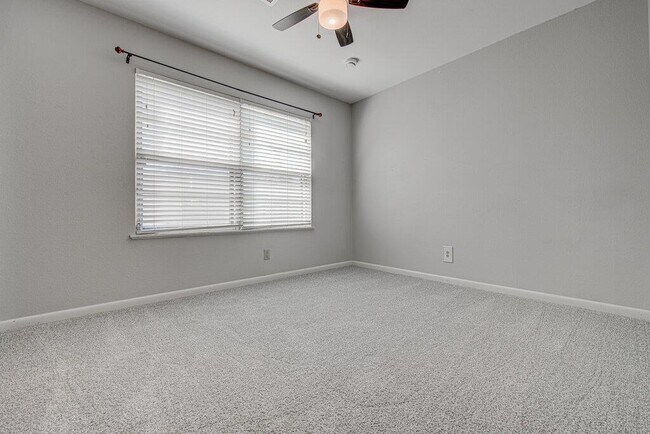 Building Photo - 7803 Lazy Ln