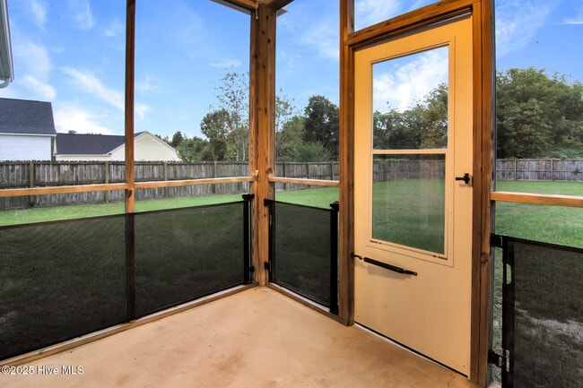 Building Photo - 102 Conley Hills Dr