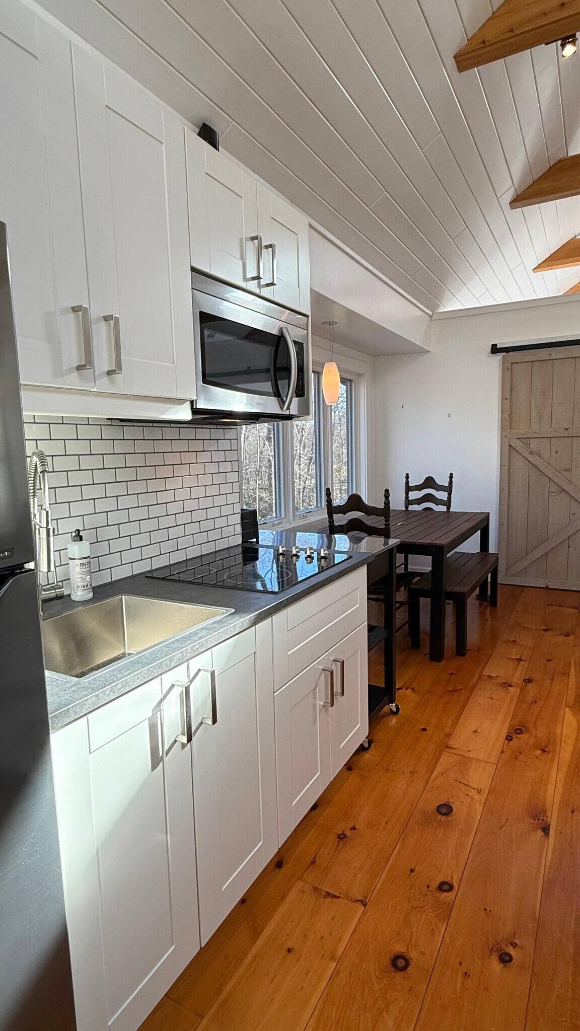 Kitchen - 33 Conant Valley Rd