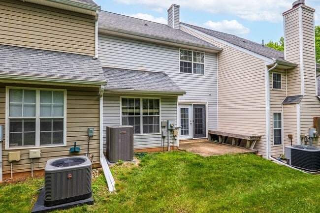 Building Photo - Charming 2-Bedroom Prescott Village Townhome!