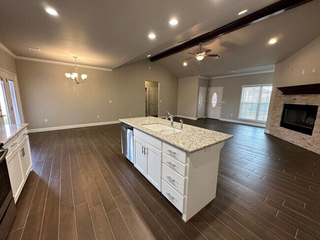 Building Photo - 80 Nicci Ln