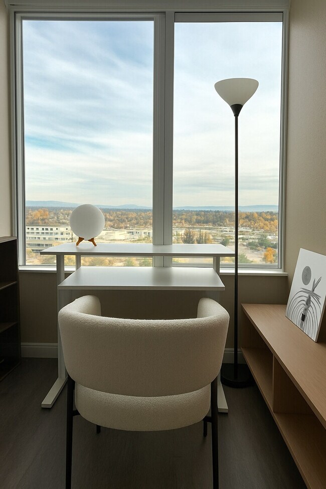 Building Photo - 11200 NE 11th St