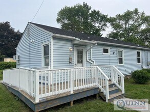 Building Photo - 266 Hollingsworth Manor