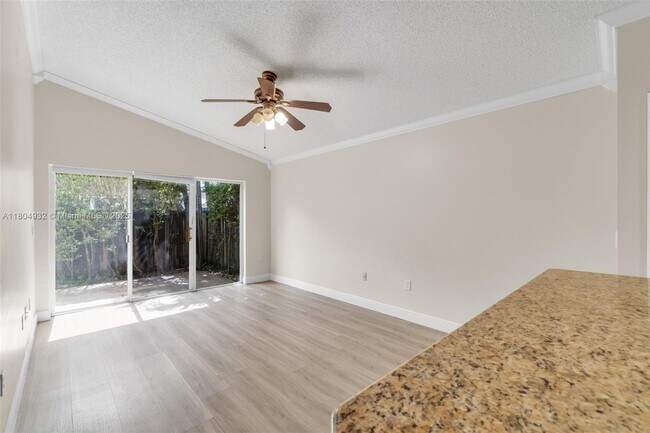 Building Photo - 14761 SW 156th Ave