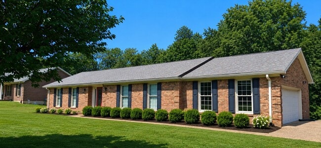 Building Photo - 209 Edgewood Dr