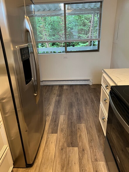 Building Photo - 1471 Rainier Court