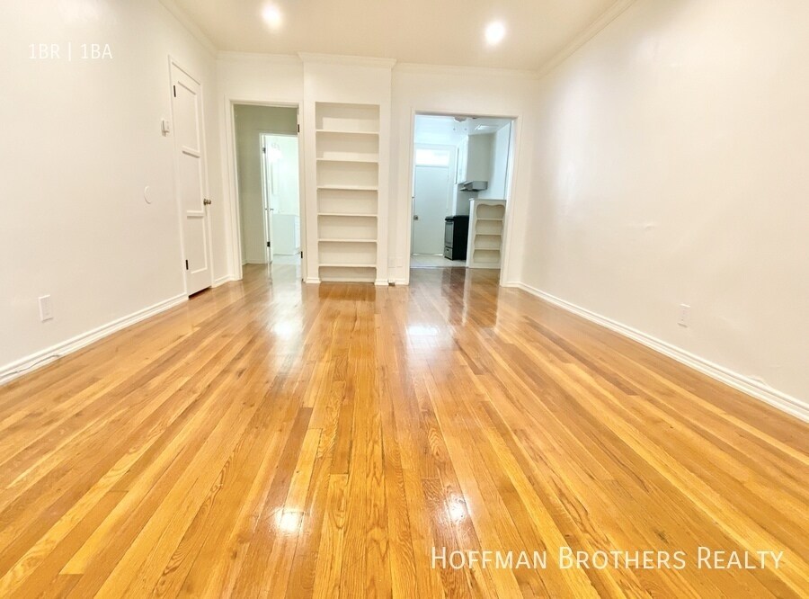 Building Photo - 508 Normandie Ave