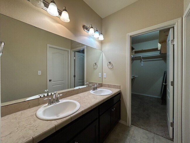 Building Photo - 5012 Lost Hills Trail