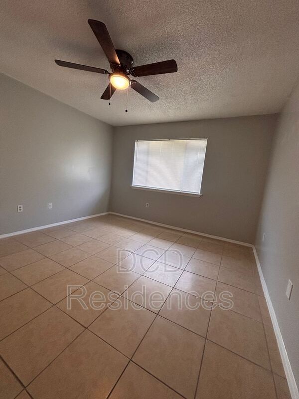Building Photo - 3202 S Orlando Dr