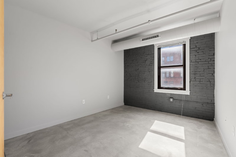 Building Photo - 1006 Olive St
