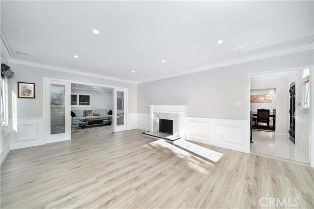 Building Photo - 2714 Club Dr