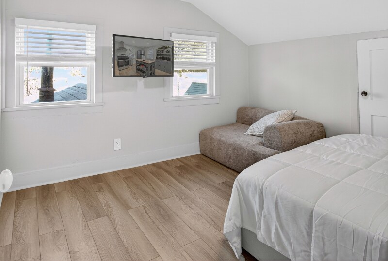 Building Photo - 38 Hamilton St