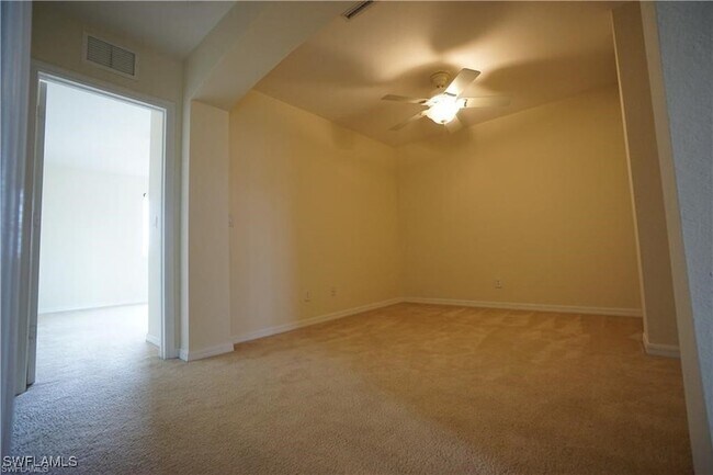 Building Photo - 9774 Roundstone Cir