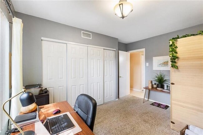 Building Photo - 1724 NW 74th Ave