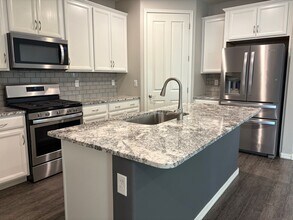 Building Photo - Northwest Beauty