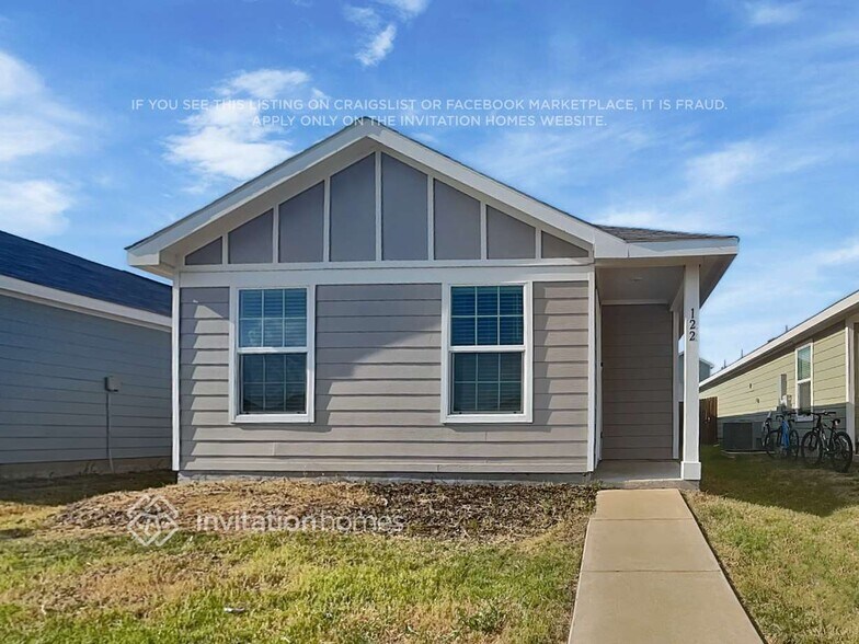 Primary Photo - 122 Br Vlg Wy