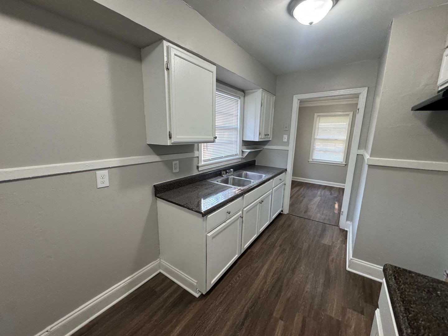 Building Photo - 280 Ivan Rd