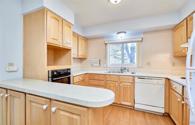 Building Photo - 815 Montmartre Ct