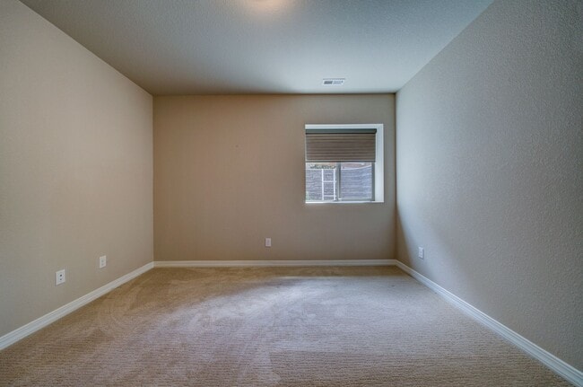 Building Photo - 15838 Long Valley Dr