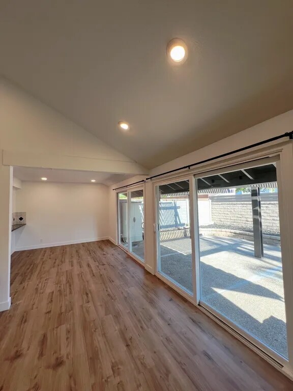 Building Photo - 512 Ashland Dr