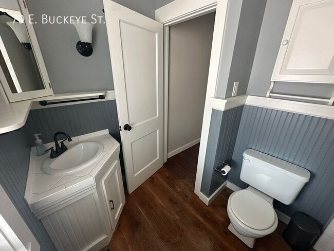 Building Photo - 70 E Buckeye St