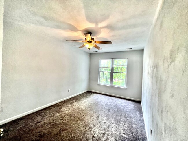 Building Photo - 4 bedroom home in Oceanview, Norfolk