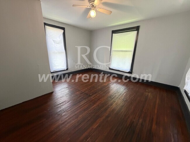 Building Photo - 314 Porter-