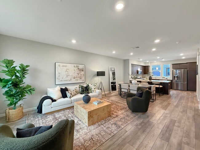 Building Photo - 262 Agustin Narvaez St