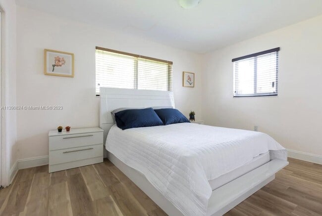 Building Photo - 5261 SW 88th Terrace