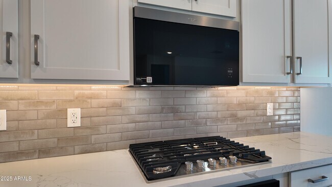 Building Photo - 23006 E Starflower Dr